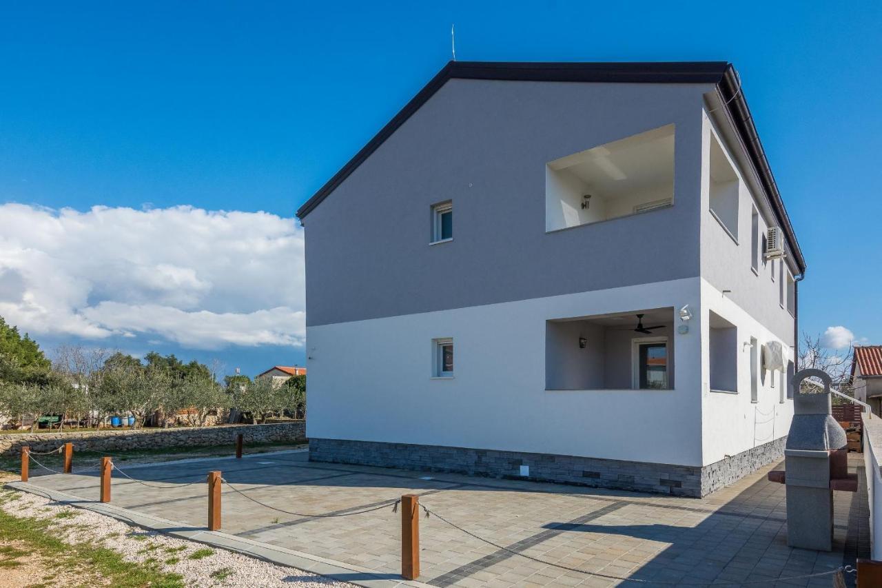 Apartments Pejakovic Vir Zewnętrze zdjęcie