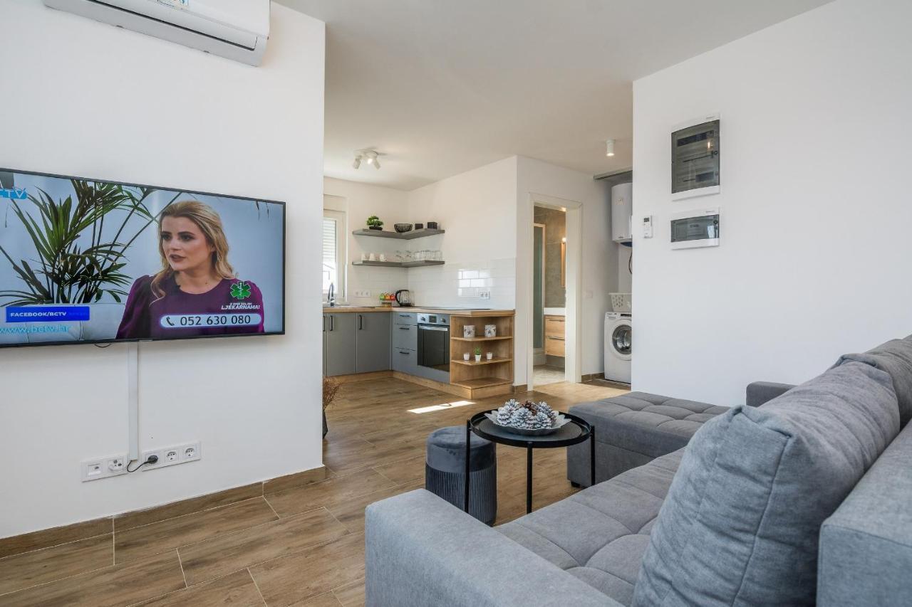 Apartments Pejakovic Vir Zewnętrze zdjęcie
