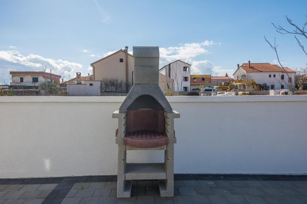 Apartments Pejakovic Vir Zewnętrze zdjęcie